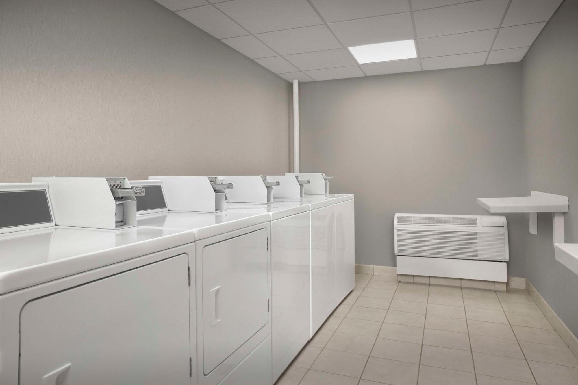 Hilton Garden Inn Gainesville Zewnętrze zdjęcie